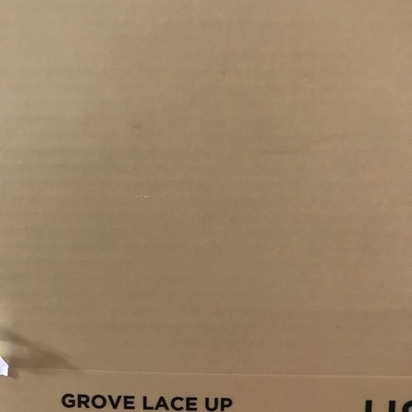 Micheal Kors  brand new silver lace up sneaker - Picture 14 of 15